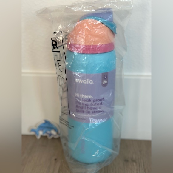 NEW Owala "In Bloom" 32oz Free Sip Spring Blue, Pink, Peach Stainless Steel - Picture 2 of 2